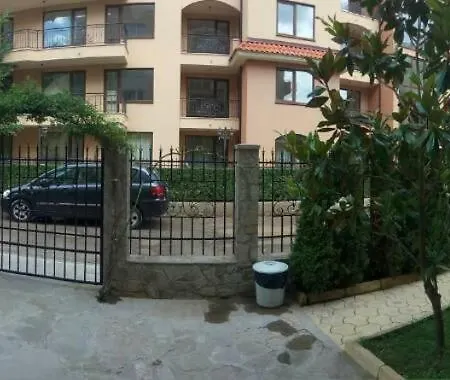 Apartment Magnolia 2 *